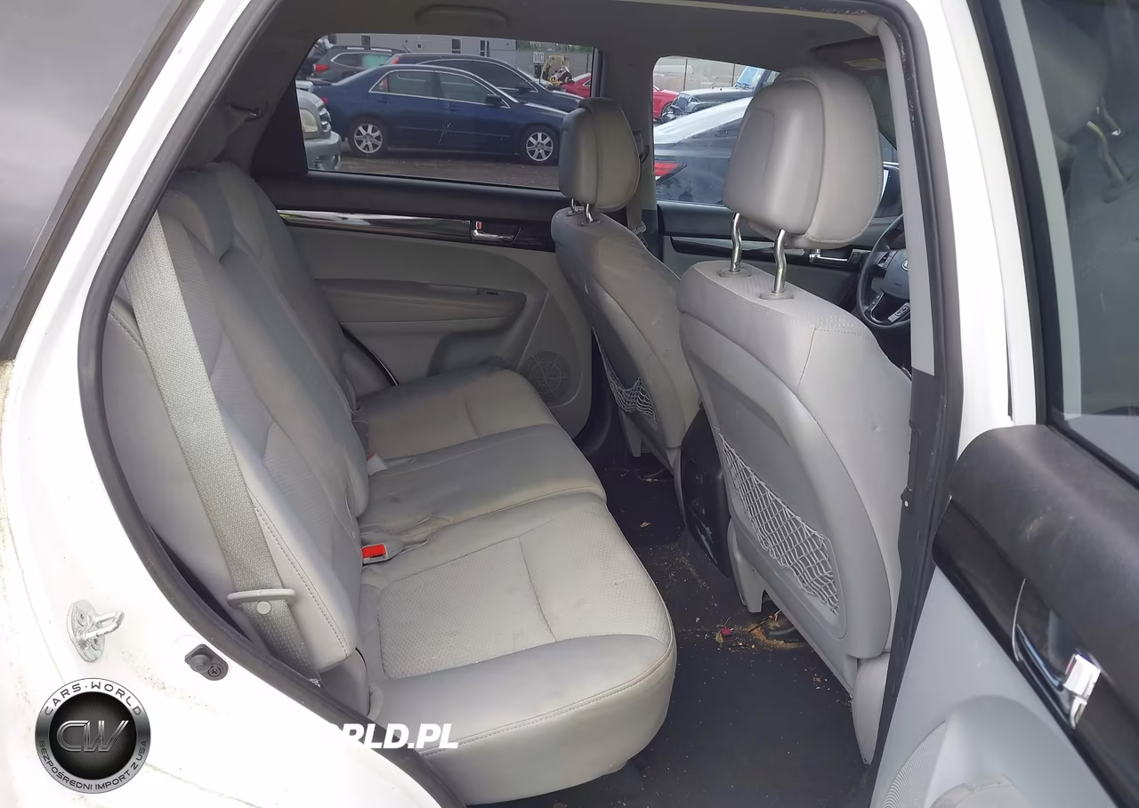 2011 Kia Sorento Lx VIN:5XYKT3A13BG036268 - 8