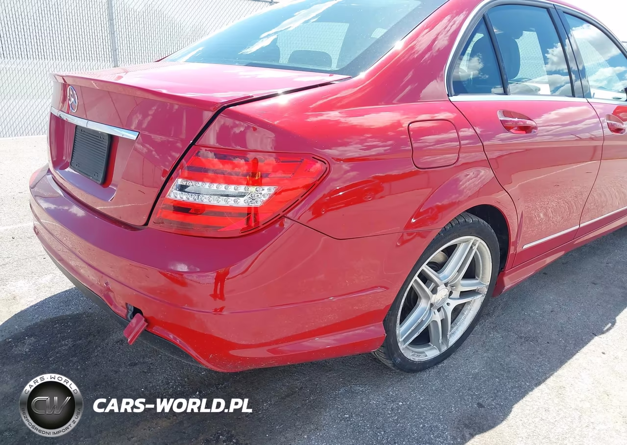2013 Mercedes-Benz C 250 Sport VIN:WDDGF4HB2DR278724 - 6