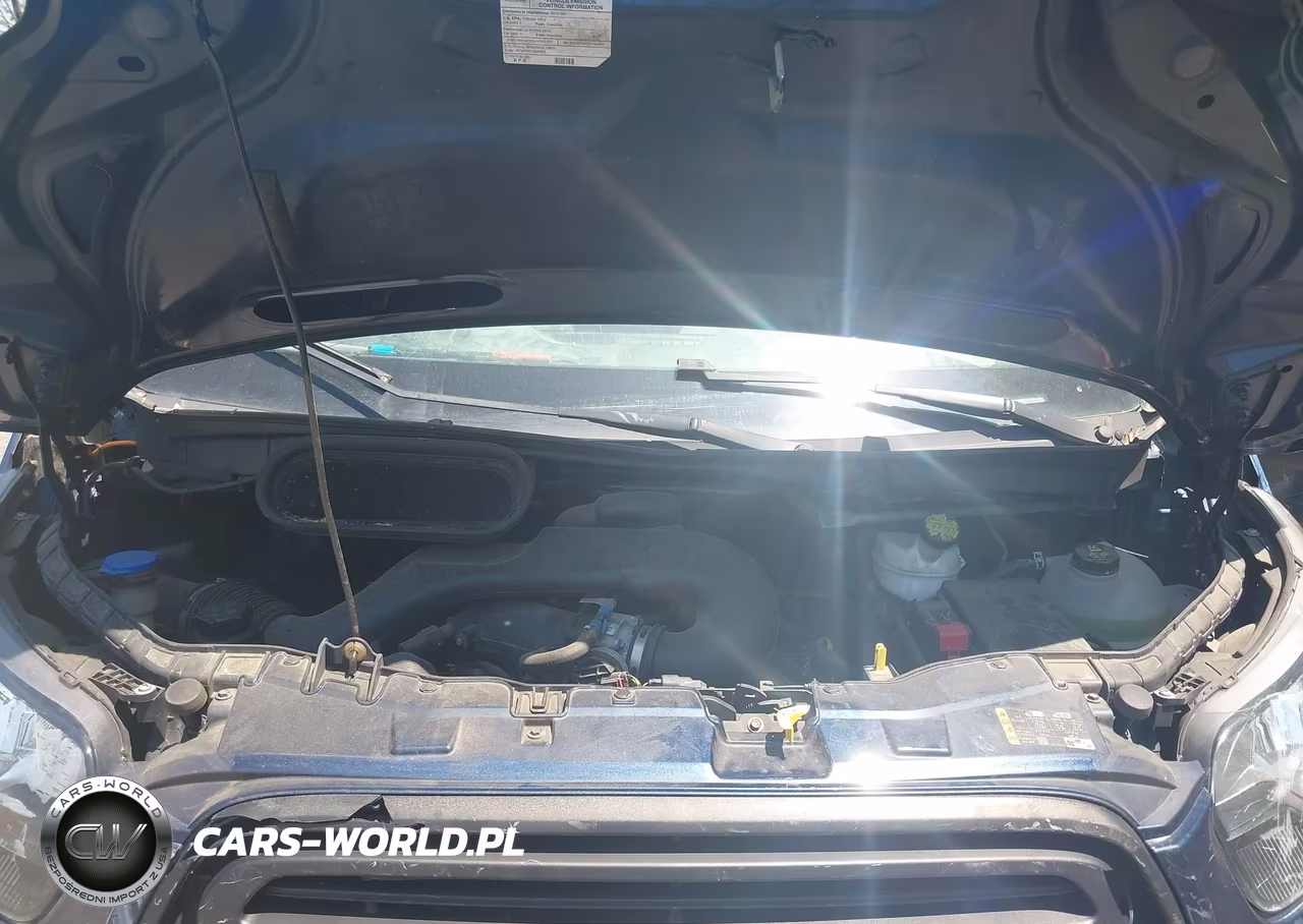 2019 Ford Transit-150 VIN:1FTYE1CM5KKB85422 - 10