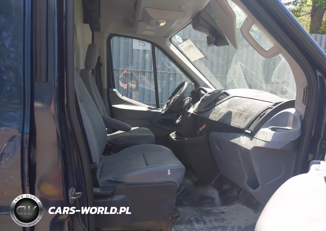 2019 Ford Transit-150 VIN:1FTYE1CM5KKB85422 - 5