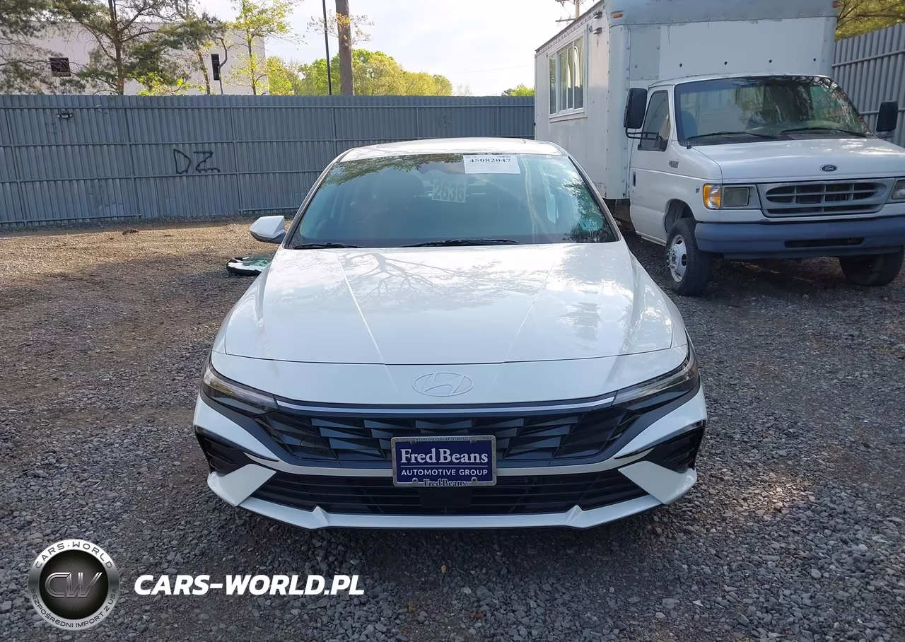 2026 Hyundai Elantra Hybrid Limited VIN:KMHLN4DJ1TU193034 - 12