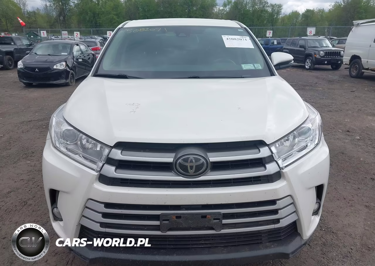 2017 Toyota Highlander Le Plus VIN:5TDBZRFH9HS433924 - 12