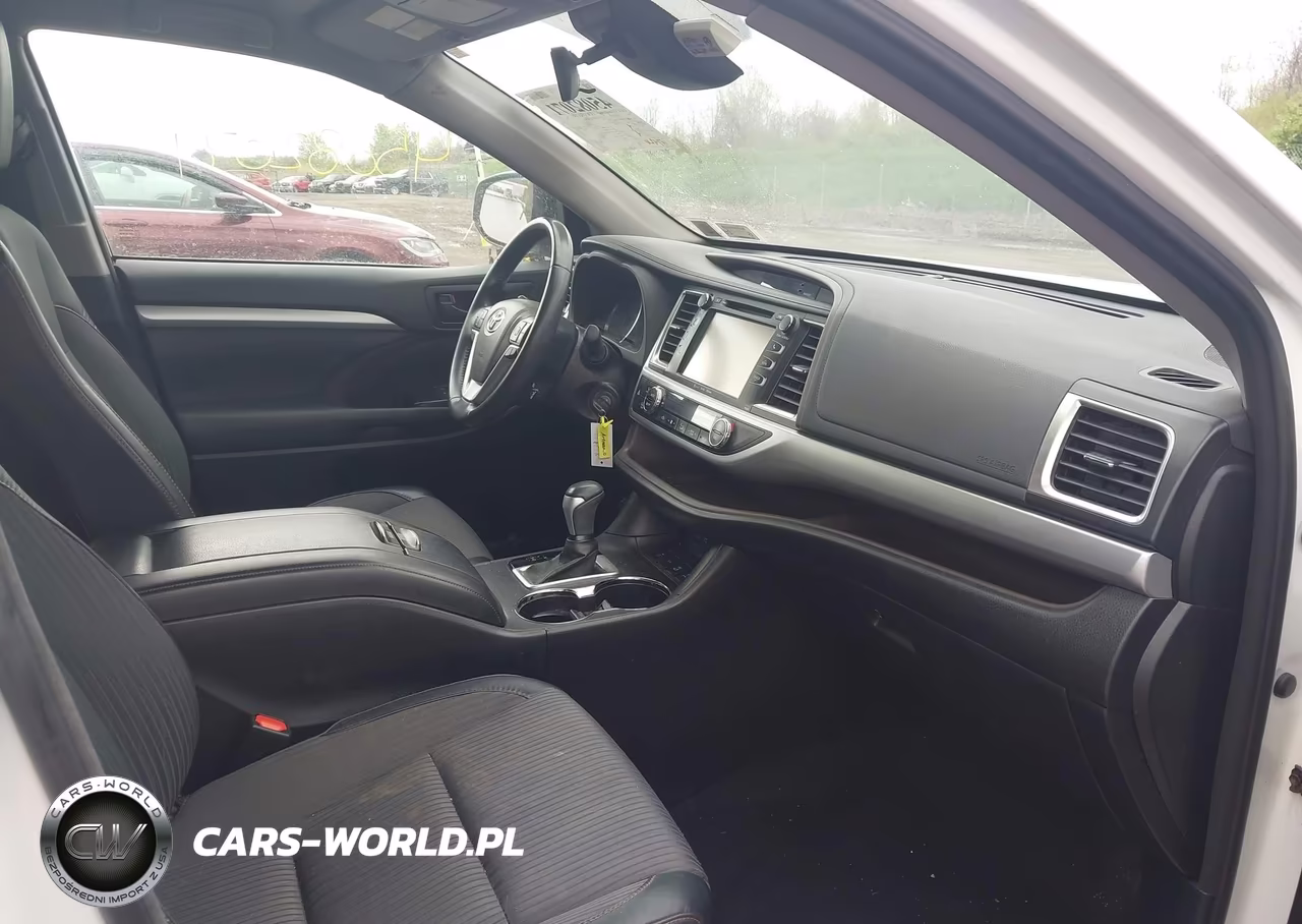 2017 Toyota Highlander Le Plus VIN:5TDBZRFH9HS433924 - 5