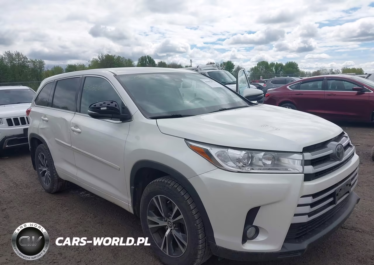 2017 Toyota Highlander Le Plus VIN:5TDBZRFH9HS433924 - 6
