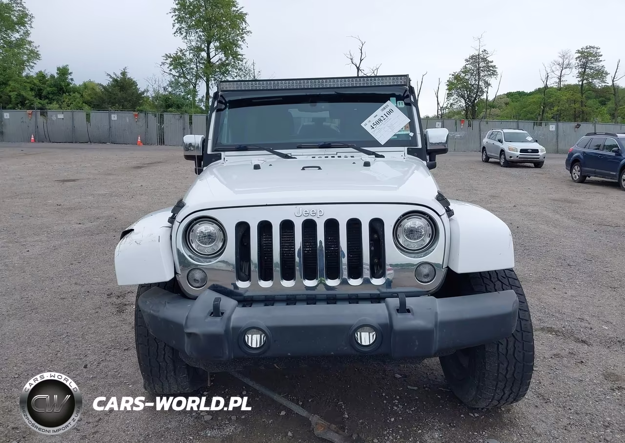 2017 Jeep Wrangler Unlimited Sahara 4X4 VIN:1C4BJWEG3HL664737 - 11