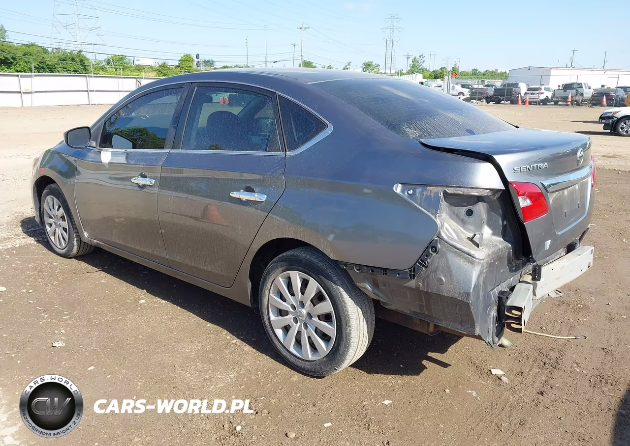 2018 Nissan Sentra S VIN:3N1AB7AP3JY240463 - 3