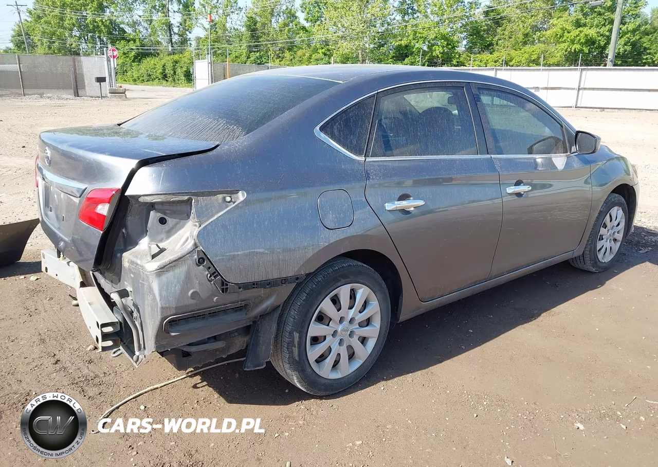 2018 Nissan Sentra S VIN:3N1AB7AP3JY240463 - 4