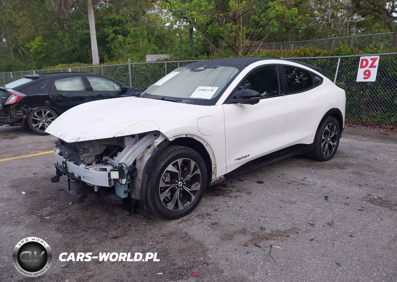 2021 Ford Mustang Mach-E Premium VIN:3FMTK3SUXMMA27553 - 2