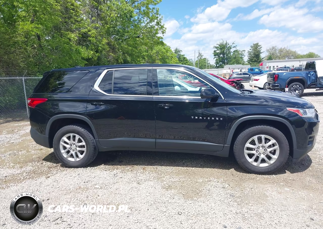 2018 Chevrolet Traverse Ls VIN:1GNERFKWXJJ280318 - 13