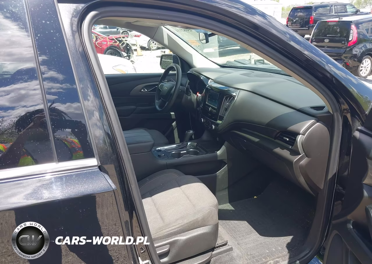 2018 Chevrolet Traverse Ls VIN:1GNERFKWXJJ280318 - 5
