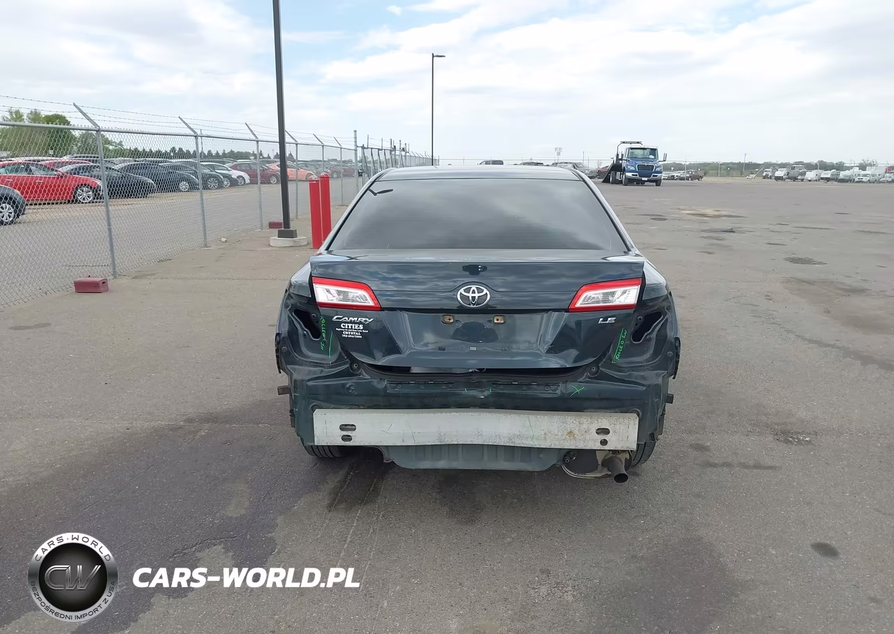2013 Toyota Camry Le VIN:4T1BF1FK5DU276738 - 17