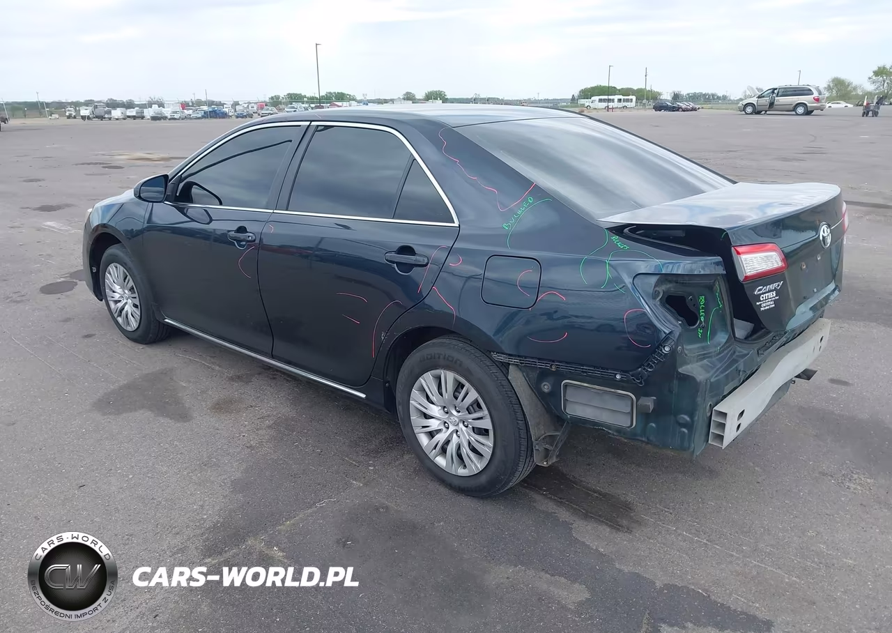 2013 Toyota Camry Le VIN:4T1BF1FK5DU276738 - 3