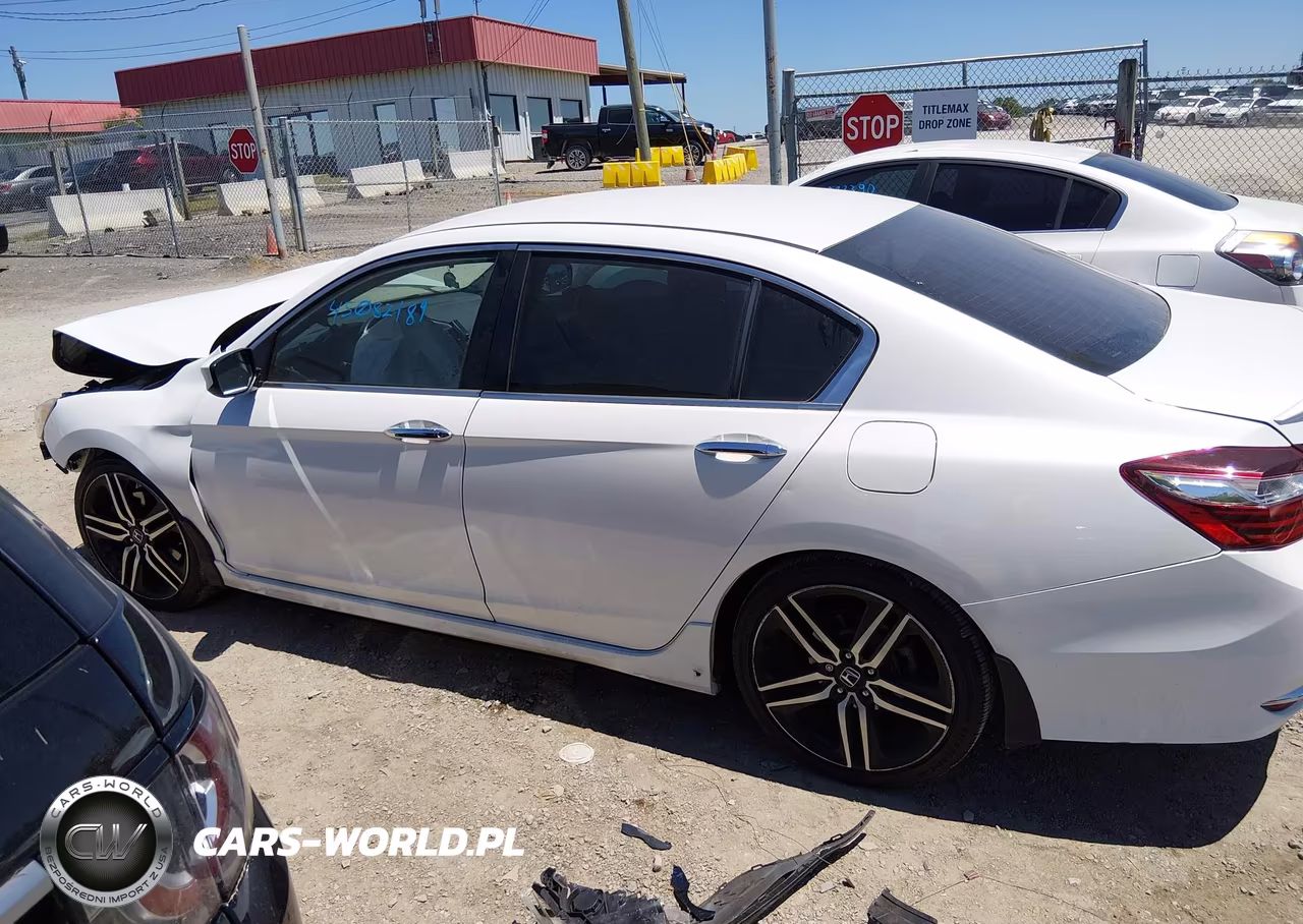 2017 Honda Accord Sport Se VIN:1HGCR2F10HA137171 - 15