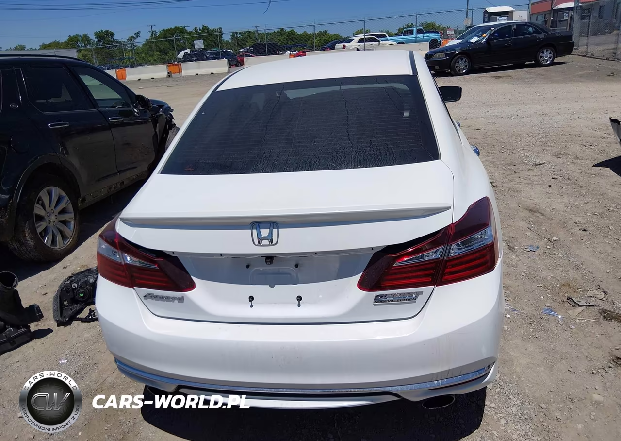 2017 Honda Accord Sport Se VIN:1HGCR2F10HA137171 - 17