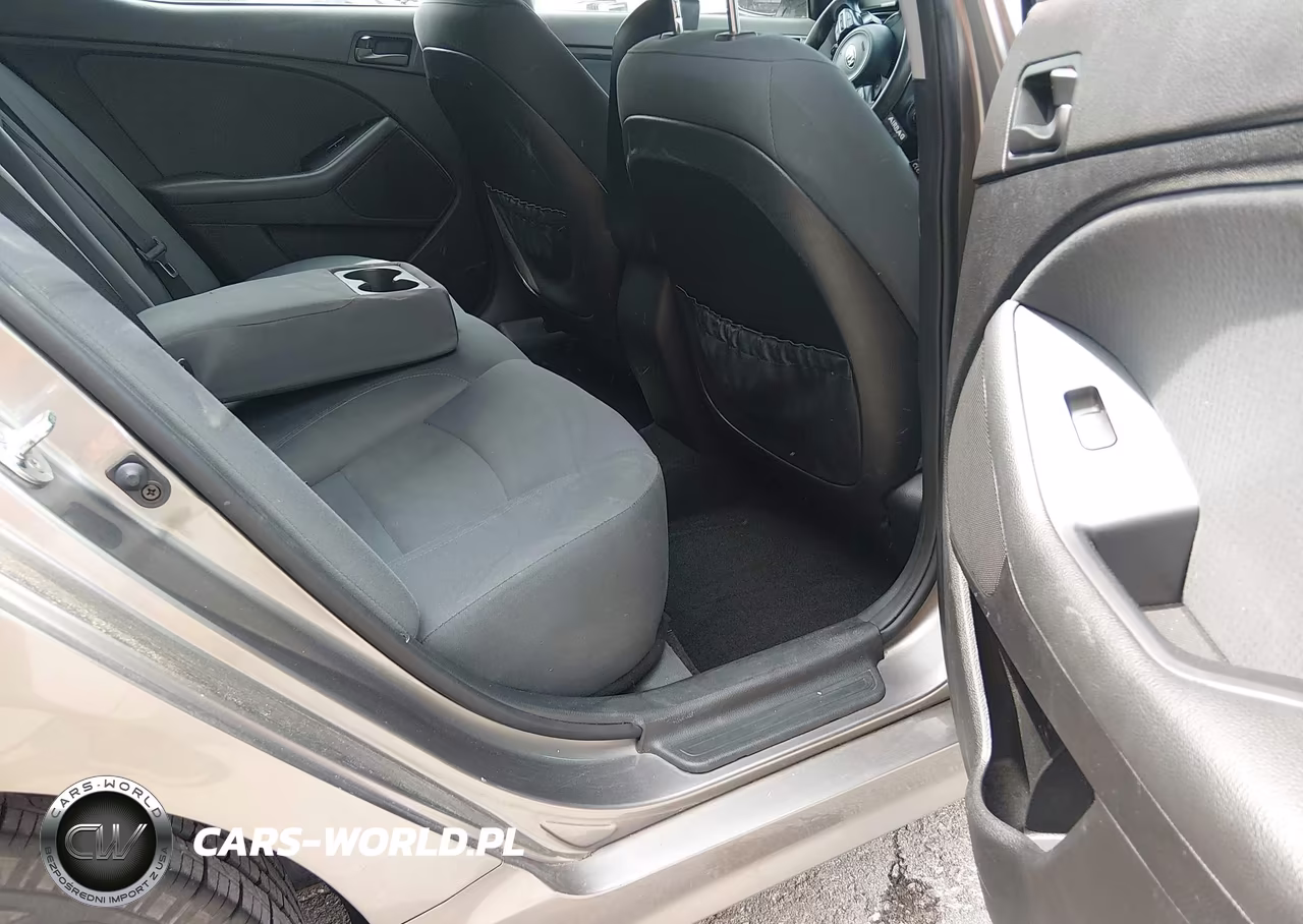 2015 Kia Optima Lx VIN:5XXGM4A79FG378606 - 8