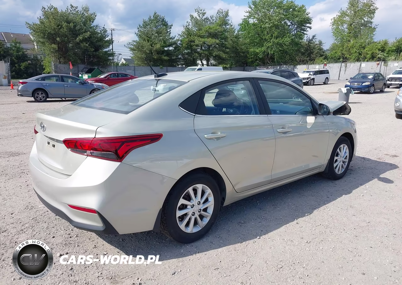 2020 Hyundai Accent Sel VIN:3KPC24A61LE122332 - 4