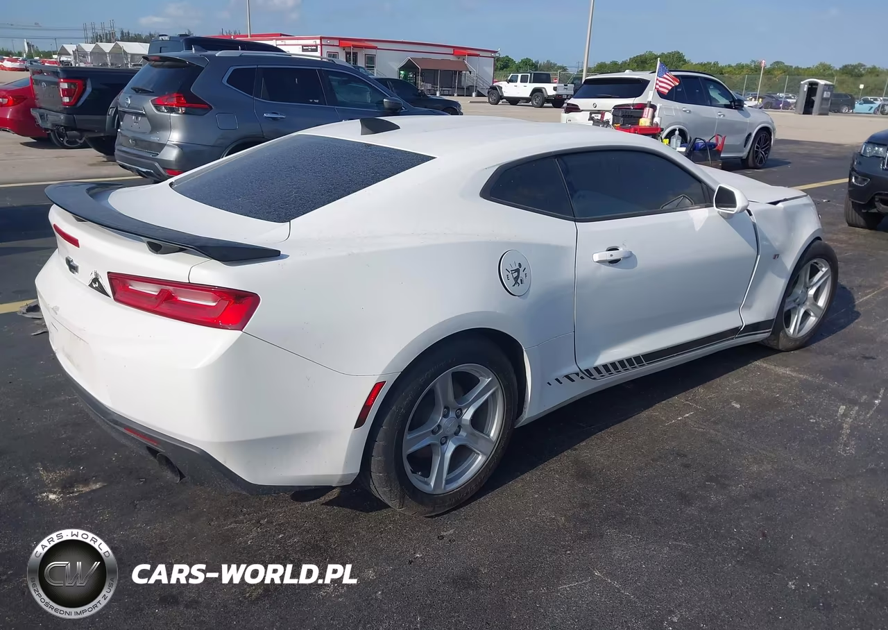 2018 Chevrolet Camaro 1Ls VIN:1G1FA1RX6J0158043 - 4