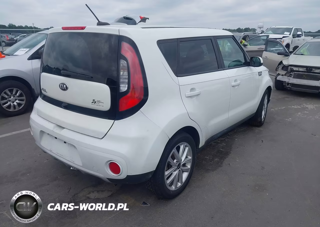 2018 Kia Soul + VIN:KNDJP3A57J7512374 - 4