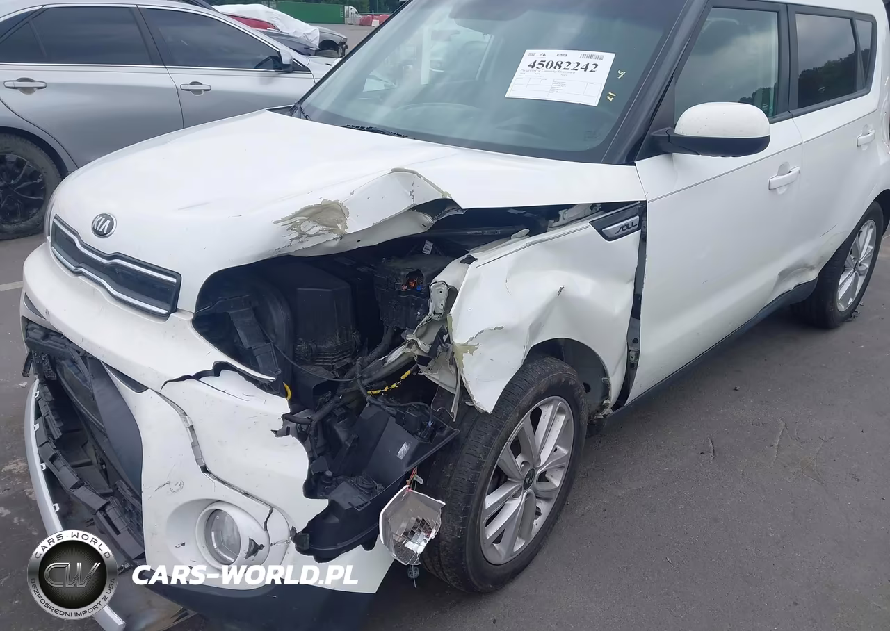 2018 Kia Soul + VIN:KNDJP3A57J7512374 - 6