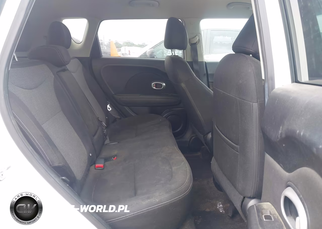 2018 Kia Soul + VIN:KNDJP3A57J7512374 - 8