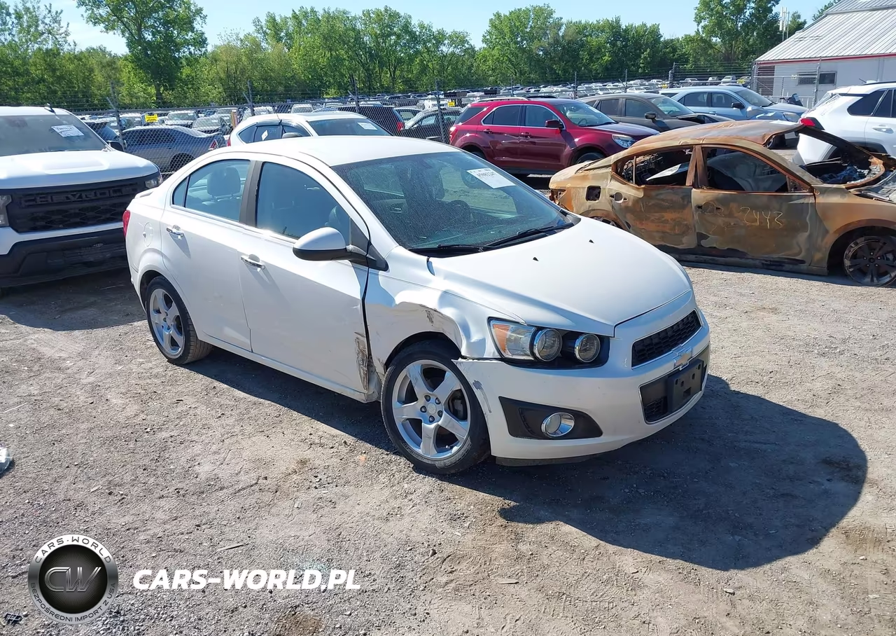 2015 Chevrolet Sonic Ltz Auto – zdjęcie 1 z 16