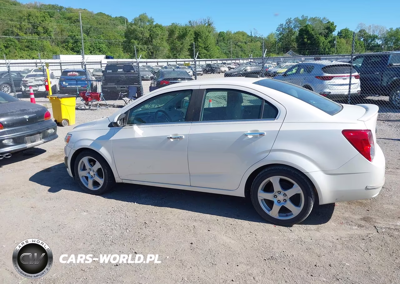 2015 Chevrolet Sonic Ltz Auto VIN:1G1JE5SB4F4120511 - 14