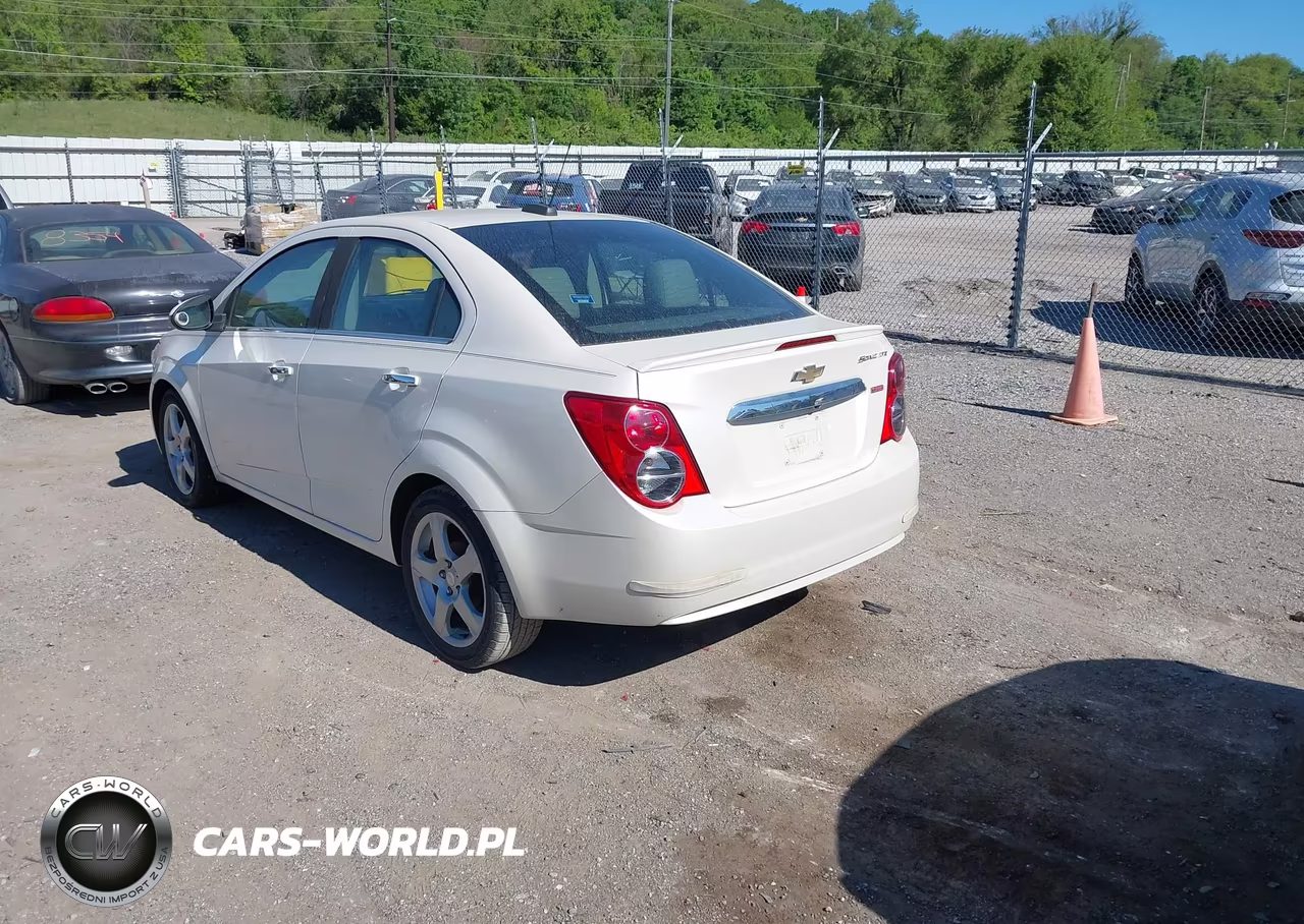 2015 Chevrolet Sonic Ltz Auto VIN:1G1JE5SB4F4120511 - 3