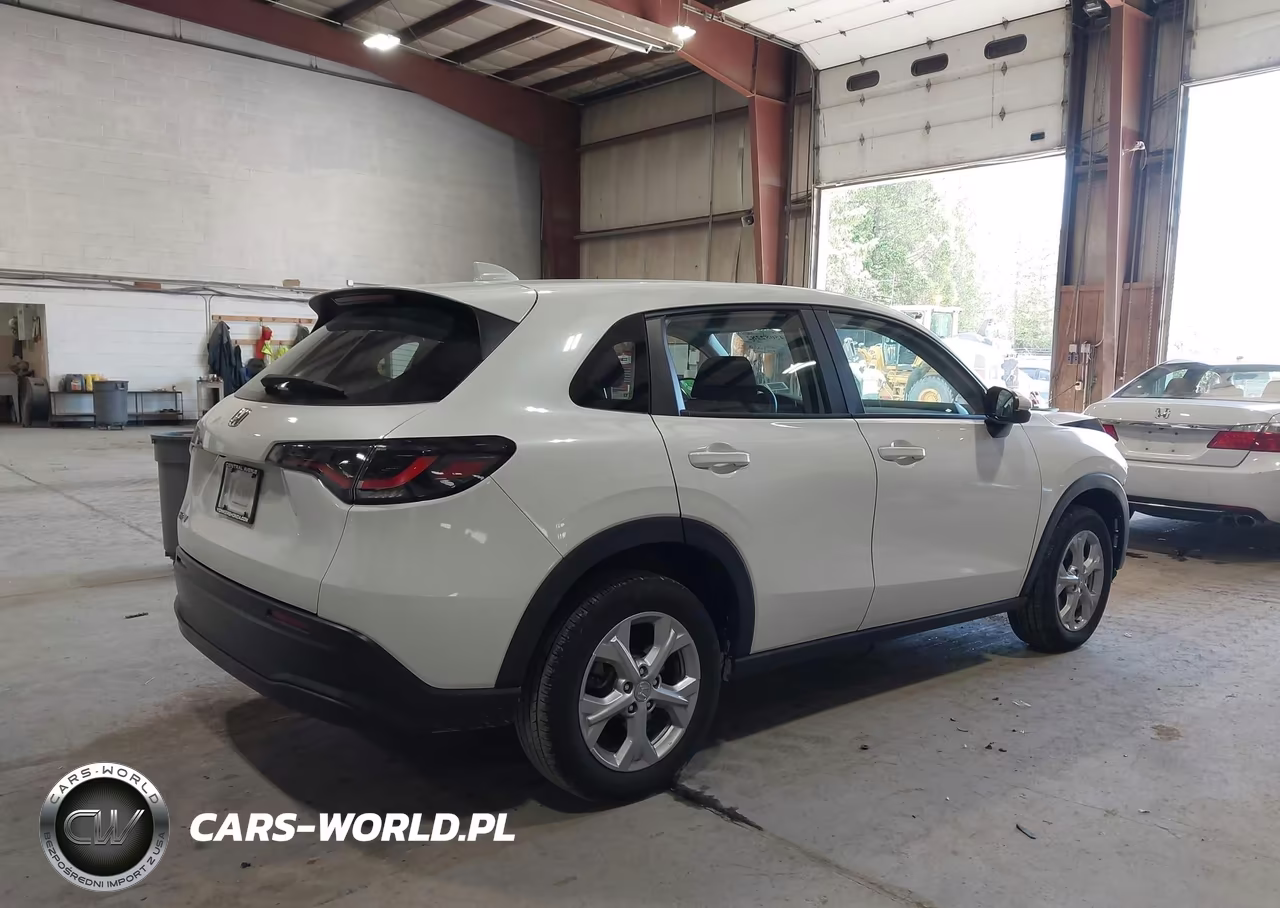 2024 Honda Hr-V Awd Lx VIN:3CZRZ2H34RM741487 - 4