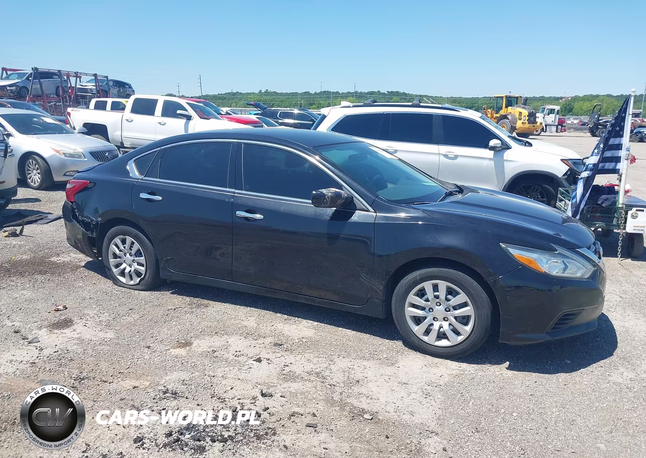 2018 Nissan Altima 2.5 S VIN:1N4AL3AP0JC121514 - 13