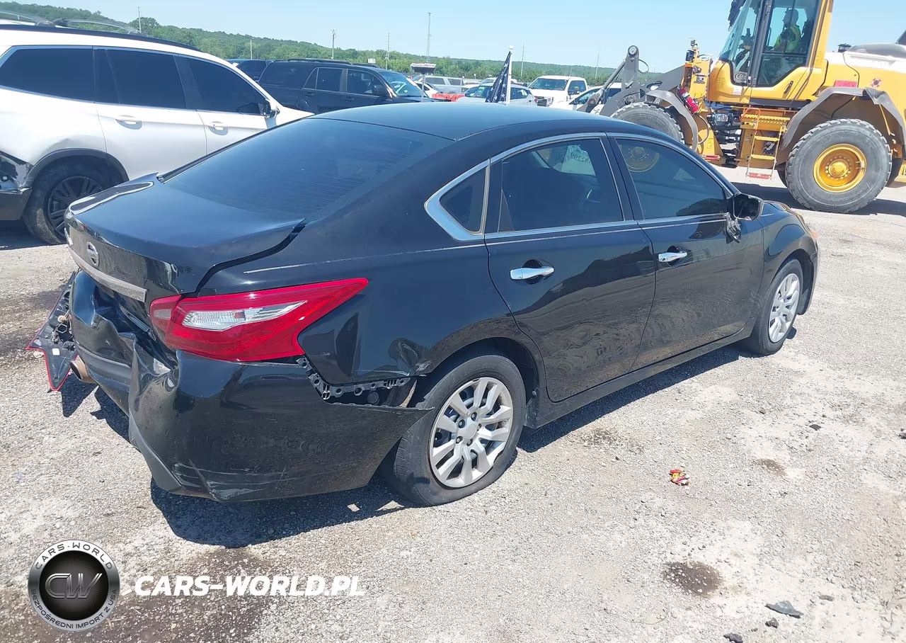 2018 Nissan Altima 2.5 S VIN:1N4AL3AP0JC121514 - 4