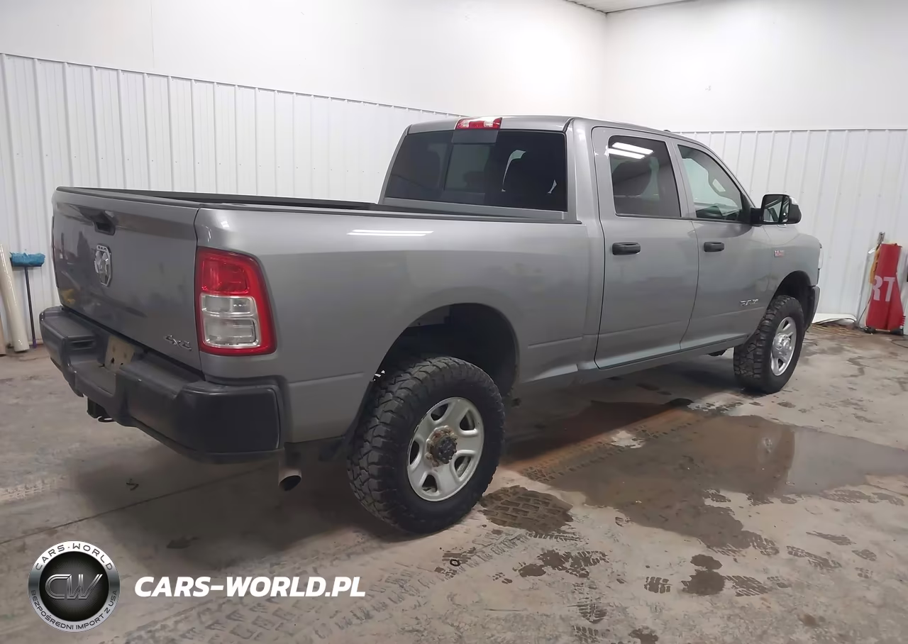 2020 Ram 2500 VIN:3C6UR5CJ9LG236789 - 4