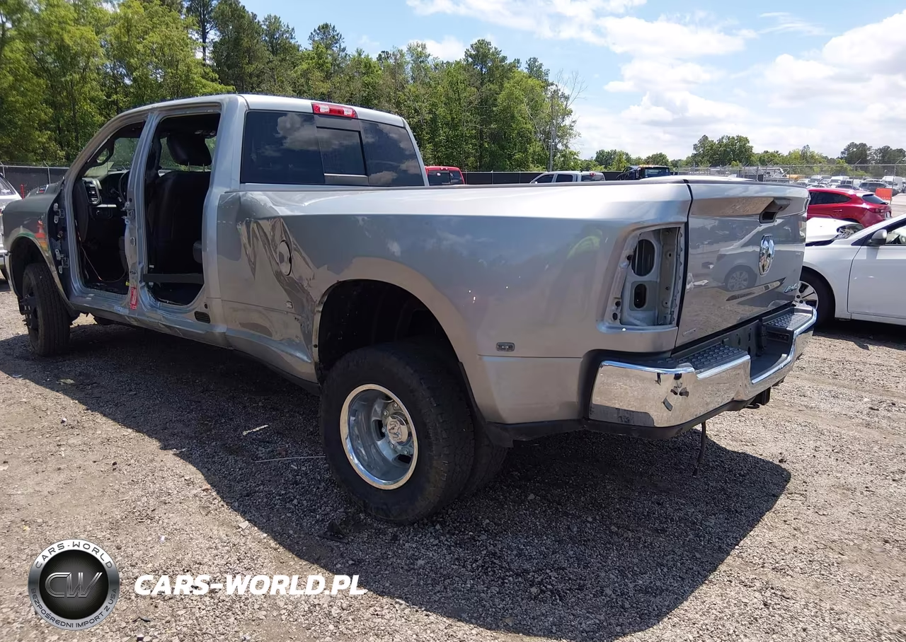 2022 Ram 3500 Tradesman 4X4 8' Box VIN:3C63RRGL5NG293430 - 3