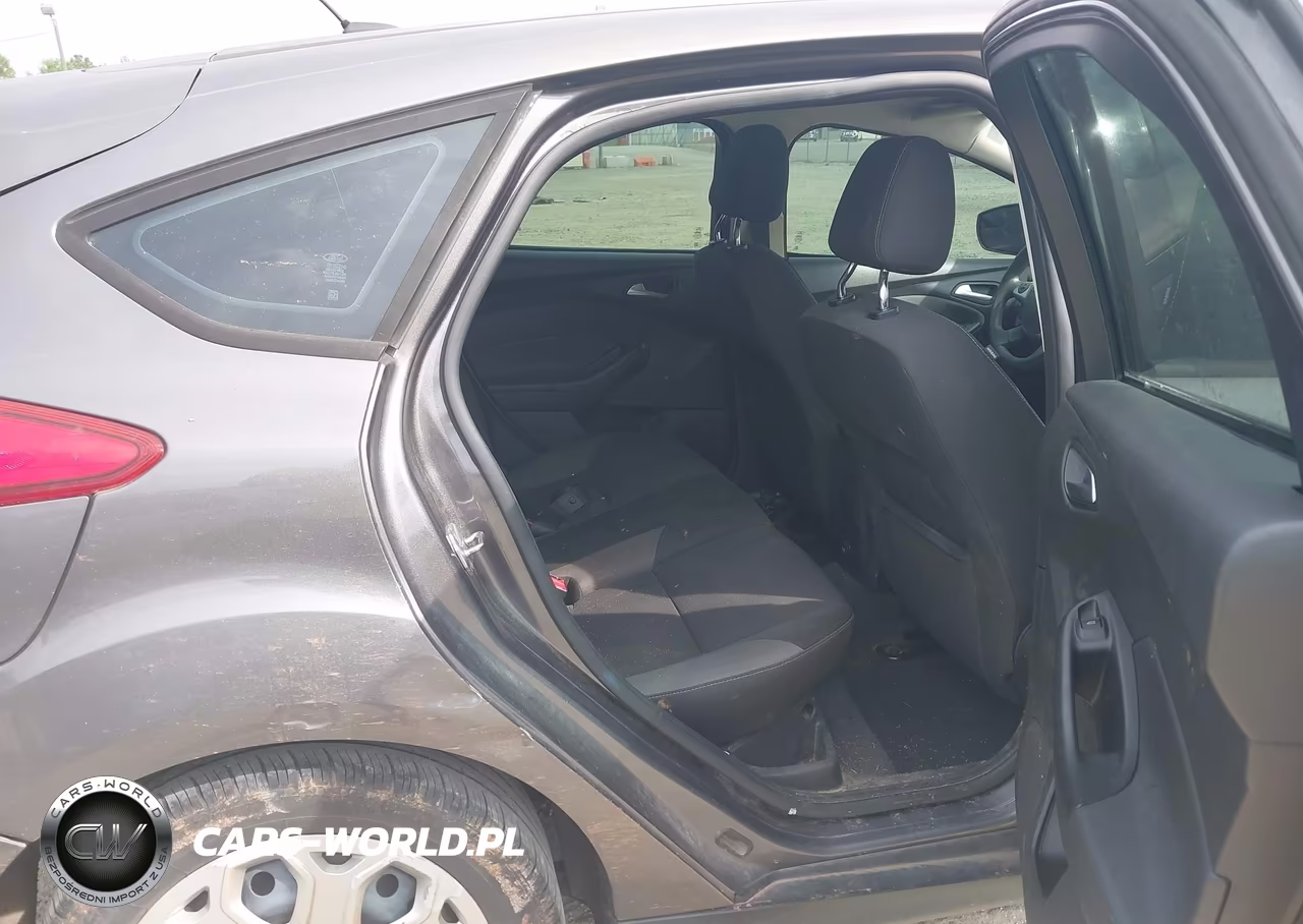 2012 Ford Focus Se VIN:1FAHP3K22CL232123 - 8