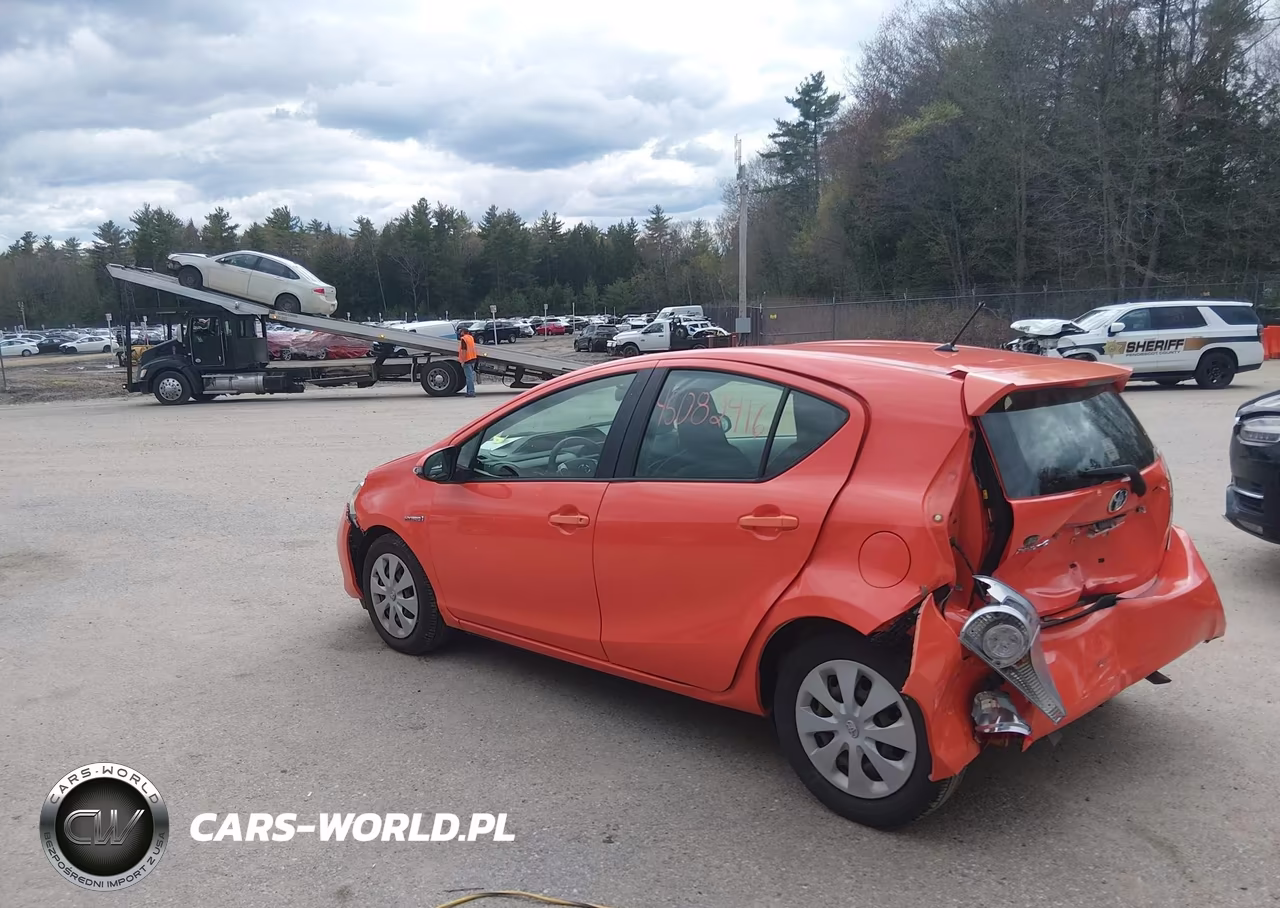 2012 Toyota Prius C One VIN:JTDKDTB33C1009294 - 3
