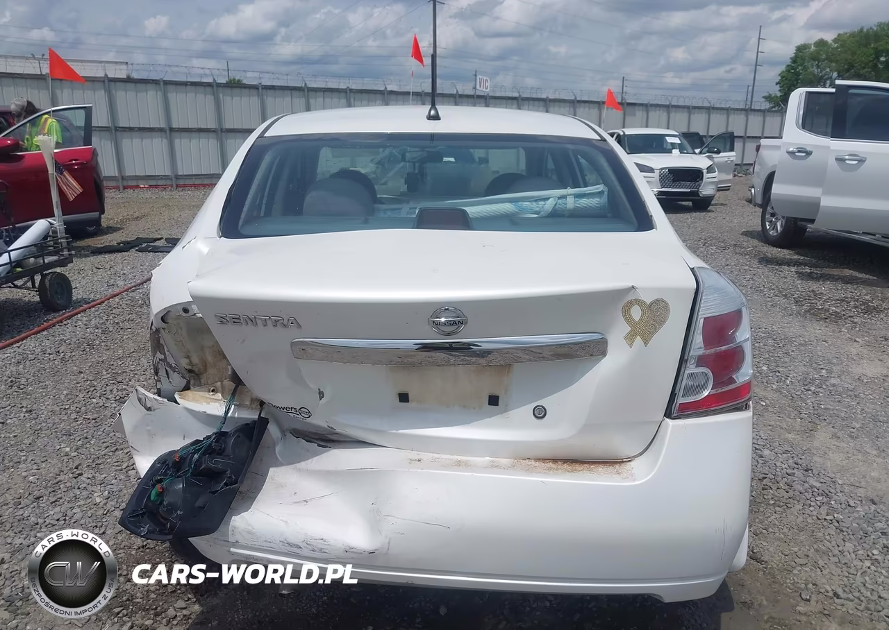2010 Nissan Sentra 2.0S VIN:3N1AB6AP1AL673707 - 15