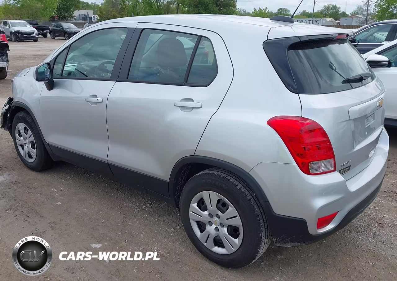 2018 Chevrolet Trax Ls VIN:KL7CJKSBXJB606946 - 3