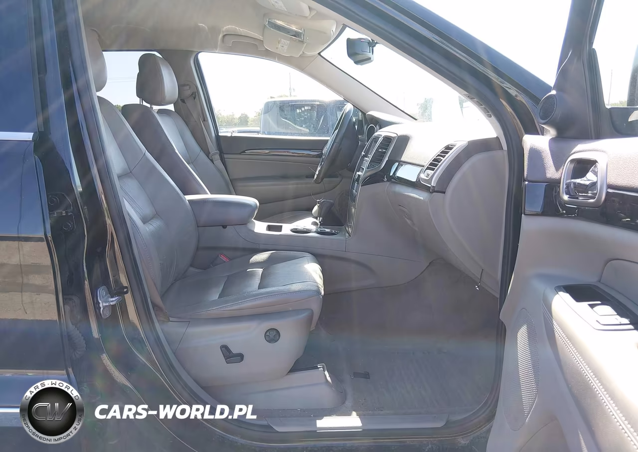 2012 Jeep Grand Cherokee Laredo VIN:1C4RJFAG2CC302931 - 5