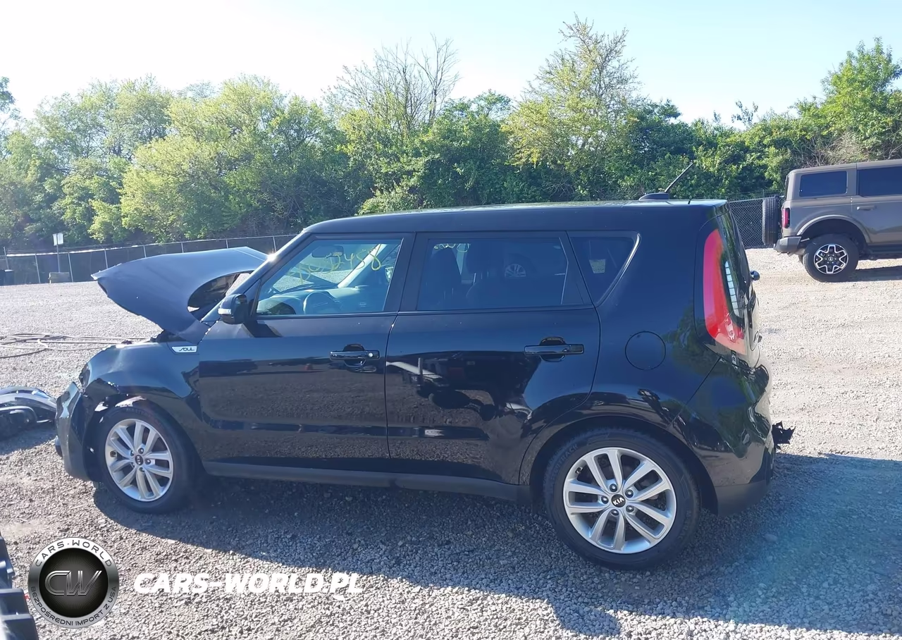 2017 Kia Soul + VIN:KNDJP3A5XH7498772 - 15