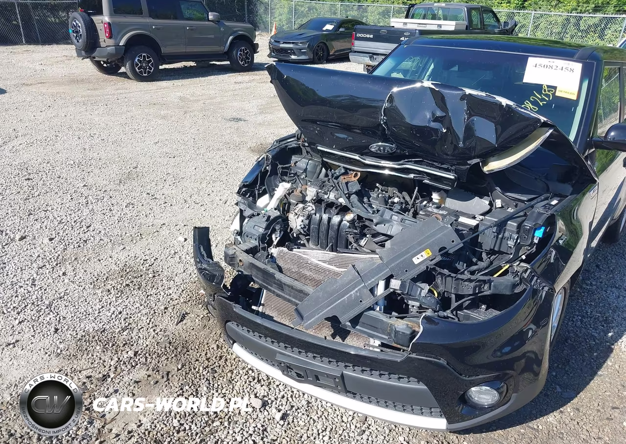 2017 Kia Soul + VIN:KNDJP3A5XH7498772 - 6