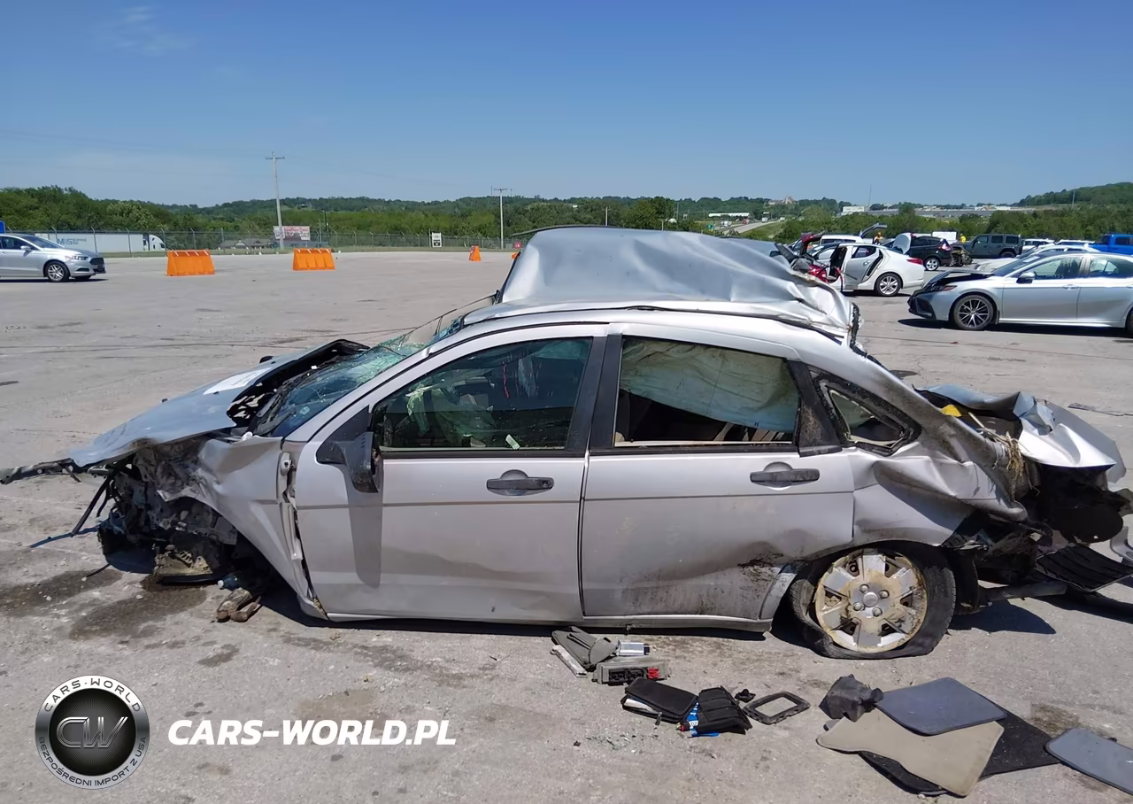 2008 Ford Focus S VIN:1FAHP34N58W266344 - 14