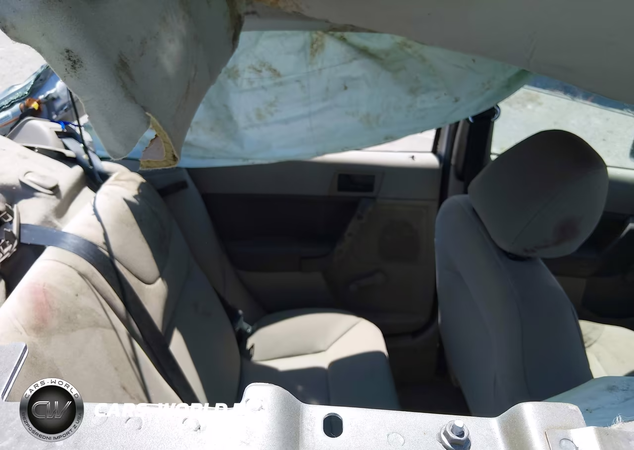 2008 Ford Focus S VIN:1FAHP34N58W266344 - 8
