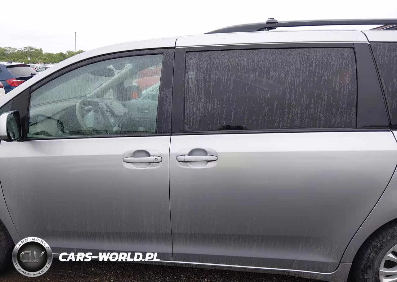 2012 Toyota Sienna Xle V6 8 Passenger VIN:5TDYK3DC4CS262480 - 14