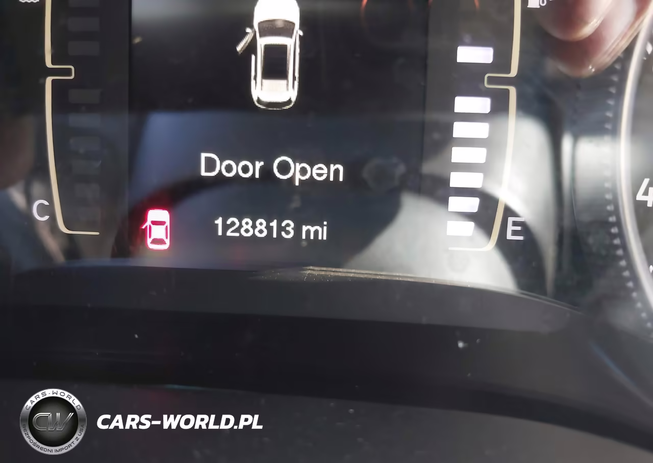 2016 Jeep Cherokee Latitude VIN:1C4PJLCB6GW125781 - 16