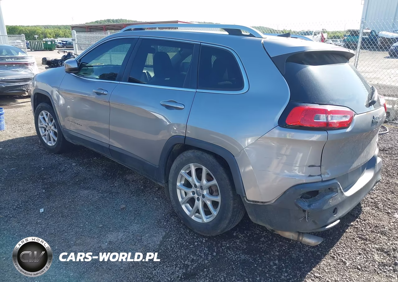 2016 Jeep Cherokee Latitude VIN:1C4PJLCB6GW125781 - 3