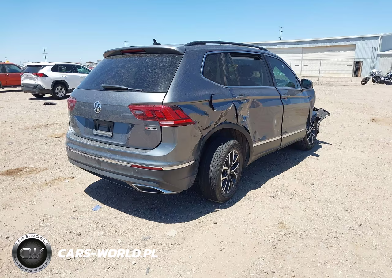 2020 Volkswagen Tiguan VIN:3VV2B7AX4LM072474 - 4