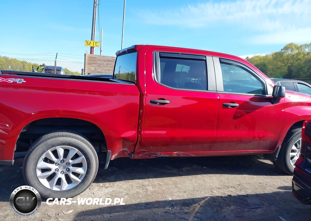 2021 Chevrolet Silverado 1500 4Wd Short Bed Custom VIN:3GCPYBEK7MG317532 - 13