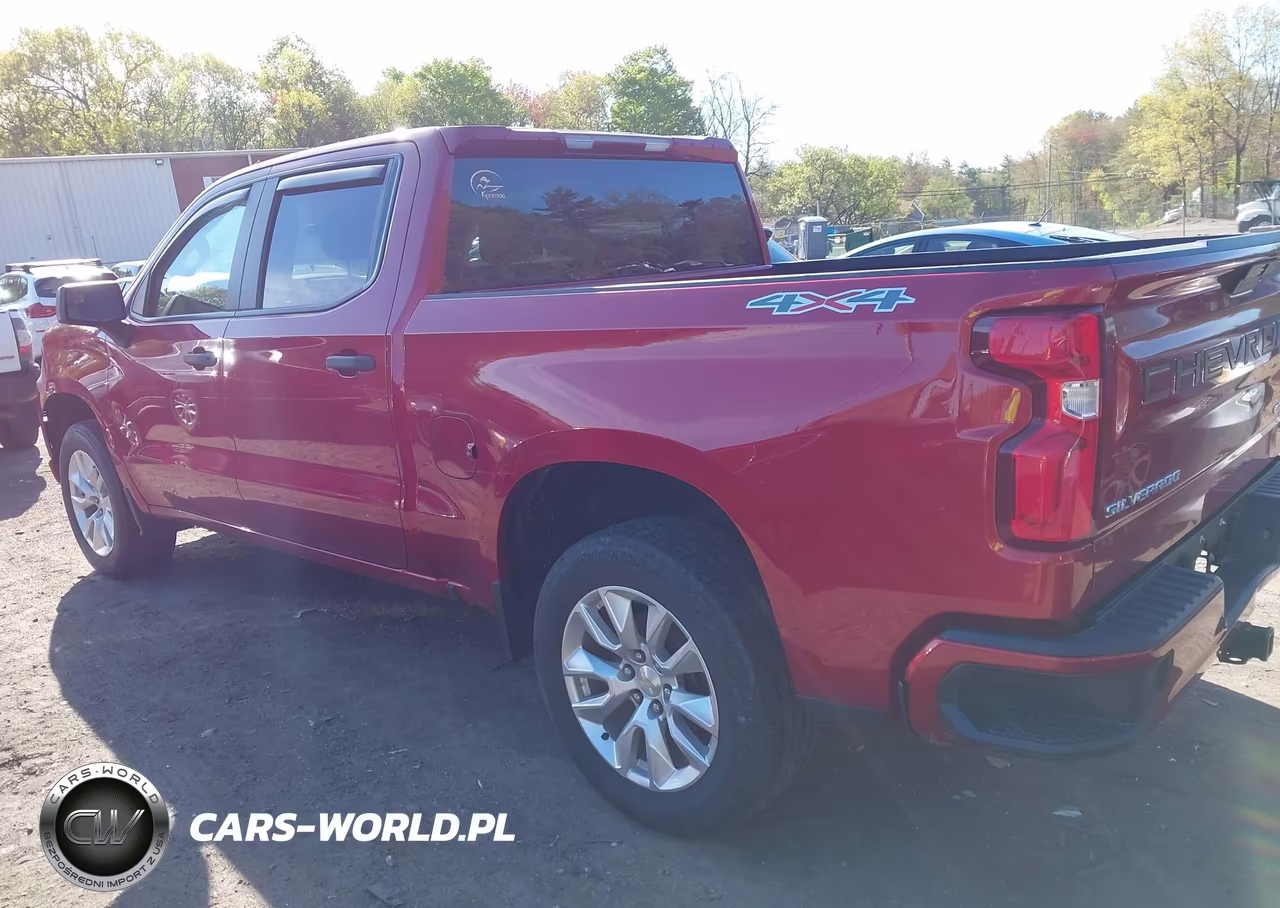 2021 Chevrolet Silverado 1500 4Wd Short Bed Custom VIN:3GCPYBEK7MG317532 - 3