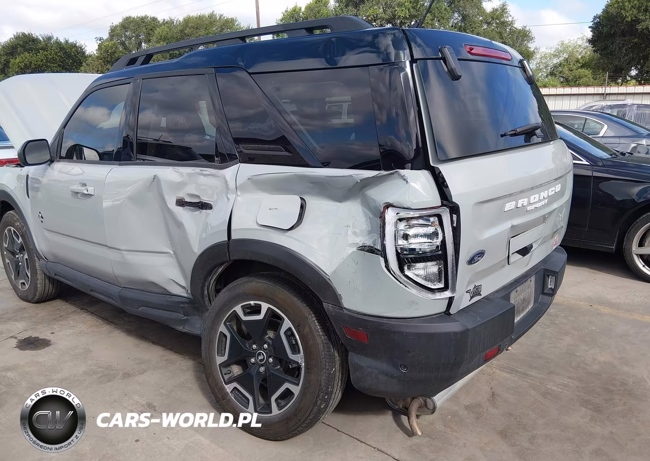 2024 Ford Bronco Sport Outer Banks VIN:3FMCR9C69RRF27048 - 18