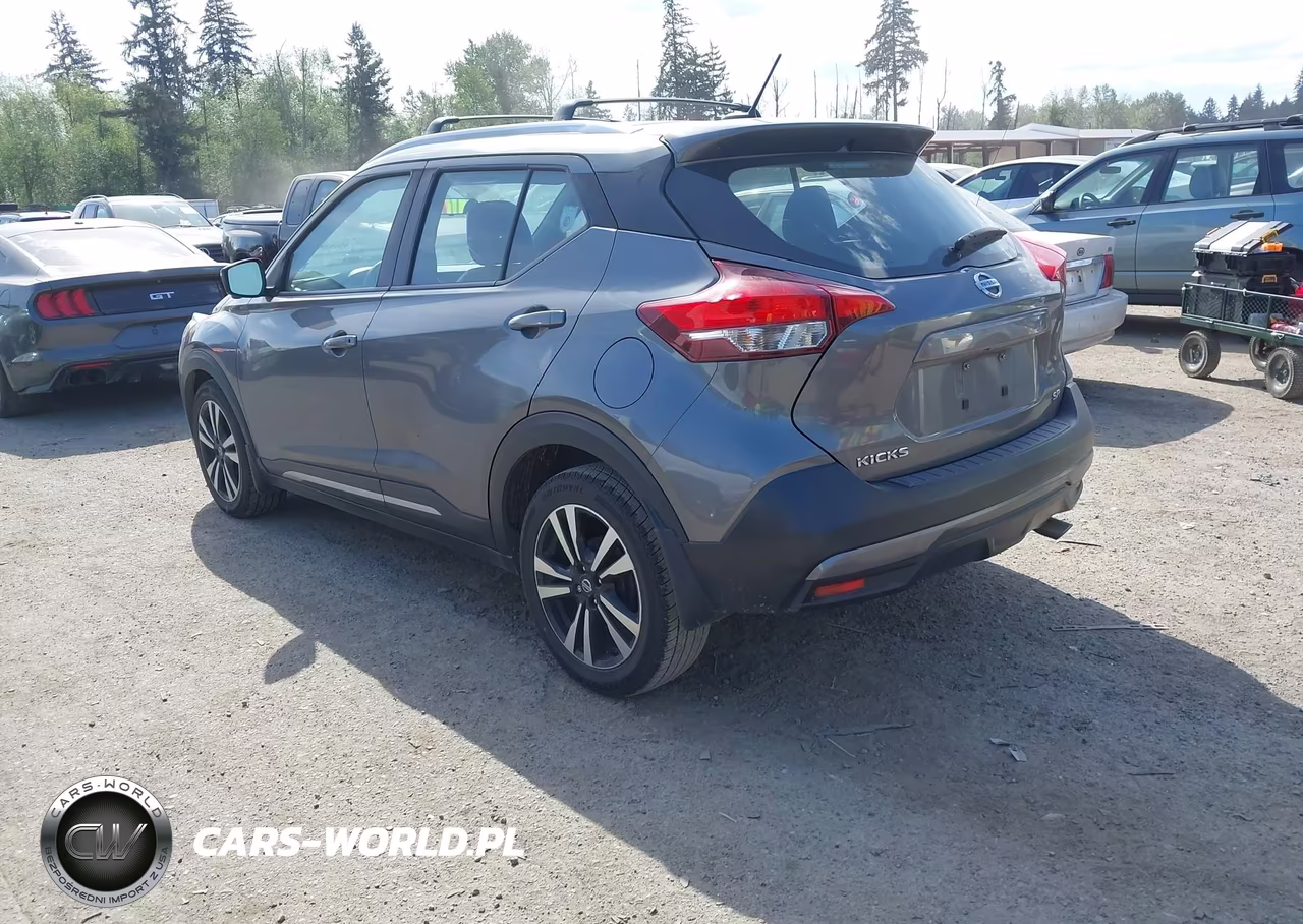 2018 Nissan Kicks Sr VIN:3N1CP5CU9JL535596 - 3
