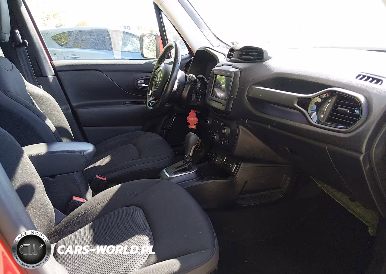 2020 Jeep Renegade Altitude 4X4 VIN:ZACNJBB13LPK95045 - 5